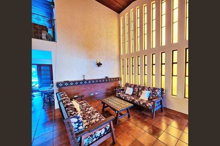 2_photo/94d1fff8df.e8818d4a5c5dde9d-ATLAS-d22e69b9-8c98-4e03-9b72-bfd14f2f253d.jpg de casa à venda com 3 quartos, 242m² em Cachoeira, Guarujá