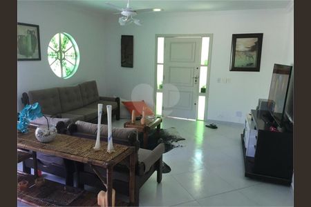 4_photo/94d1fff8e7.d064f87ba2f4a60c-ATLAS-458b5dd0-694c-47d1-b6c7-a1b968fad7ad.jpg de casa à venda com 3 quartos, 236m² em Cachoeira, Guarujá