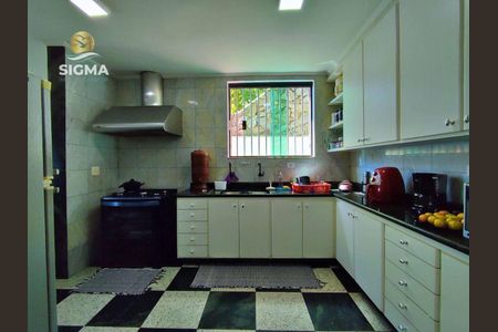 2_photo/94d1fff8fb.588d4a7fb74764b6-ATLAS-8f7bd1a5-960a-4d26-9918-e9a304ca2bff.jpg de casa de condomínio à venda com 3 quartos, 321m² em Jardim Virginia, Guarujá