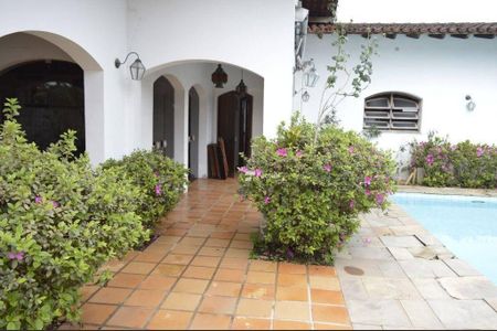 6_photo/94d1fff9f1.dbff8cd60a7e217a-ATLAS-fbf0d031-00ab-4dde-9651-b9cce2927374.jpg de casa à venda com 5 quartos, 250m² em Jardim Virginia, Guarujá