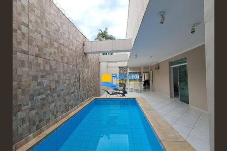 10_photo/94d1fffa0d.1788552eaf7d05ed-ATLAS-7caed4bd-3ef7-4fce-b84a-c6d59b341cb0.jpg de casa à venda com 5 quartos, 241m² em Jardim Virginia, Guarujá