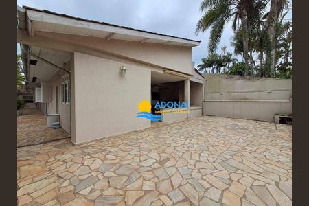 2_photo/94d1fffa0d.474aa9210a9cd255-ATLAS-5221b0cf-d5ae-4a88-b382-25b1c320b7f3.jpg de casa à venda com 5 quartos, 241m² em Jardim Virginia, Guarujá