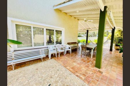 12_photo/94d1fffa5d.9d8fed69801cdea0-ATLAS-9e102003-a10b-49ca-a9f7-f2c2d3f5a482.jpg de casa à venda com 5 quartos, 450m² em Balneario Cidade Atlantica, Guarujá