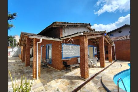 2_photo/94d1fffabf.aaa1984783e3a523-ATLAS-8e2623a2-4b46-40b5-84d5-817d19fbe06d.jpg de casa à venda com 3 quartos, 373m² em Jardim Virginia, Guarujá