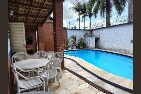 16_photo/94d1fffabf.aaa1984783e3a523-ATLAS-aab4c090-3171-4285-af1c-7b3d3eb02aa4.jpg de casa à venda com 3 quartos, 373m² em Jardim Virginia, Guarujá