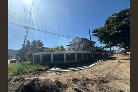 10_photo/94d1fffee3.c696d6dfecea6f1c-ATLAS-215d2126-9216-4bce-bfeb-c982b5d1bcf2.jpg de casa à venda com 9 quartos, 450m² em Jardim Virginia, Guarujá