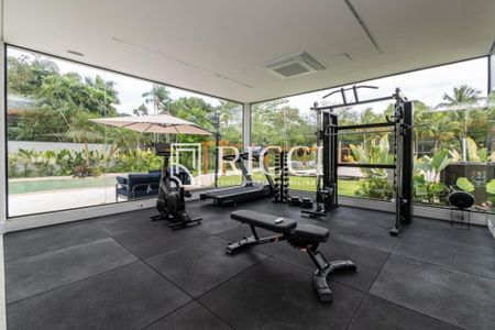 11_photo/94d20009c5.3aed5bbd04158097-ATLAS-8f5af5af-e789-4fbe-b43c-17e98301d870.jpg de casa à venda com 7 quartos, 1679m² em Jardim Acapulco, Guarujá