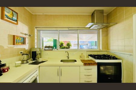 37_photo/94d2000ab3.ba3e4f1a03d92c8a-ATLAS-8369c54d-8fb9-4204-ba7f-148b8f2f261b.jpg de casa à venda com 7 quartos, 500m² em Balneario Praia do Pernambuco, Guarujá