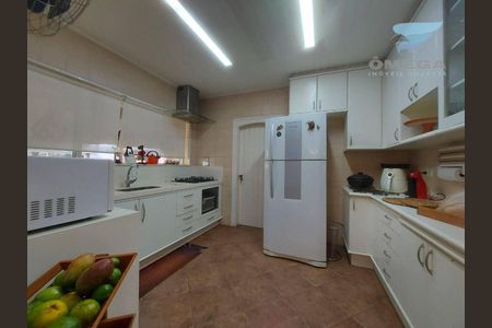 4_photo/94d2000ab3.e19afc86cfd69095-ATLAS-904ebac8-2df7-498b-a29a-4694a3f36a4c.jpg de casa à venda com 6 quartos, 1360m² em Balneario Praia do Pernambuco, Guarujá