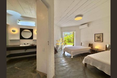 10_photo/94d2000b23.c3e4b71d7d5b68de-ATLAS-16410924-a77c-4f8b-81ec-763e94c11829.jpg de casa à venda com 5 quartos, 436m² em Balneario Praia do Pernambuco, Guarujá