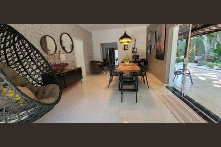 4_photo/94d2000b37.91a8ad6776264921-ATLAS-e48c8384-126c-4b57-a869-293e3dc3cfa8.jpg de casa à venda com 8 quartos, 250m² em Balneario Praia do Pernambuco, Guarujá