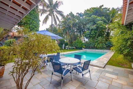 39_photo/94d2000b4f.f7b46fd9919be053-ATLAS-48f0e8fb-3d13-467d-87ad-06ccebfb61f9.jpg de casa à venda com 4 quartos, 450m² em Balneario Praia do Pernambuco, Guarujá