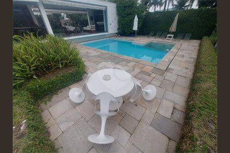 11_photo/94d2000c9d.7921032f84b277b6-ATLAS-8d3e4b86-f1b7-41f6-a800-daabcde4f7a1.jpg de casa à venda com 4 quartos, 824m² em Balneario Praia do Pernambuco, Guarujá