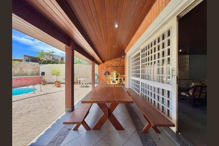 18_photo/94d2000c9f.e44617be15368cac-ATLAS-bbb579db-c2af-4c0c-bd68-18e34f7ec9b3.jpg de casa à venda com 4 quartos, 360m² em Balneario Praia do Pernambuco, Guarujá