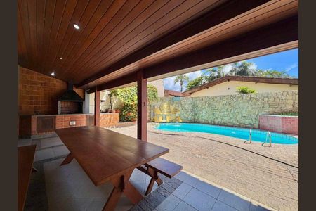 24_photo/94d2000c9f.e44617be15368cac-ATLAS-f334da8d-a87d-401b-a373-69febf8bf2c8.jpg de casa à venda com 4 quartos, 360m² em Balneario Praia do Pernambuco, Guarujá