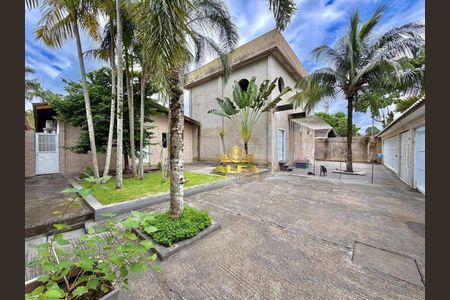 2_photo/94d2000cb3.ec1ee0eb76e10f29-ATLAS-5967a14c-98fc-4b68-8684-e2c5d42f7031.jpg de casa à venda com 7 quartos, 234m² em Balneario Praia do Pernambuco, Guarujá