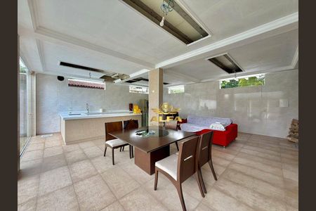 39_photo/94d2000cb3.ec1ee0eb76e10f29-ATLAS-98e357dd-02f5-47d2-b6e5-8f4e3c34e397.jpg de casa à venda com 7 quartos, 234m² em Balneario Praia do Pernambuco, Guarujá