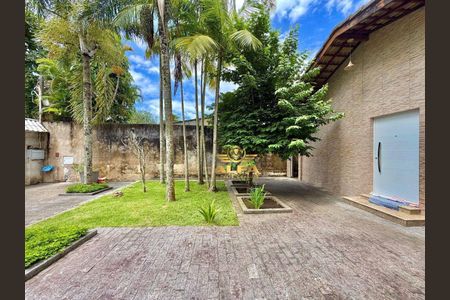 4_photo/94d2000cb3.ec1ee0eb76e10f29-ATLAS-cc8d8db8-29d8-4e91-9811-411b32cad86e.jpg de casa à venda com 7 quartos, 234m² em Balneario Praia do Pernambuco, Guarujá