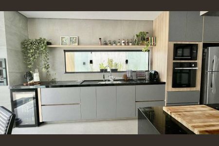 5_photo/94d2000cb5.2f0039657361ecf7-ATLAS-e7c40fff-5c94-4f59-8a54-e7684b9b129d.jpg de casa à venda com 3 quartos, 158m² em Balneario Praia do Pernambuco, Guarujá