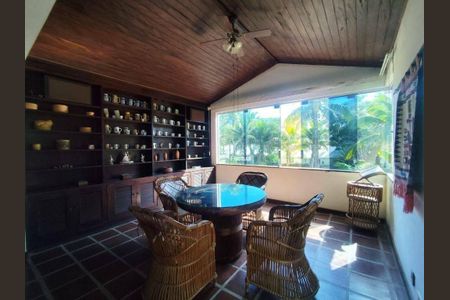 17_photo/94d2000cf3.26dc6cb80f3e86b0-ATLAS-5d092a90-2f81-4ebc-80e1-3b672ad85155.jpg de casa à venda com 4 quartos, 364m² em Balneario Praia do Pernambuco, Guarujá