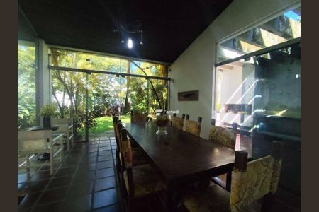 10_photo/94d2000cf3.26dc6cb80f3e86b0-ATLAS-bd608aea-3d14-4812-9e6a-9a0bc7ecff63.jpg de casa à venda com 4 quartos, 364m² em Balneario Praia do Pernambuco, Guarujá