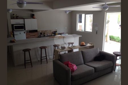 9_photo/94d2000cf7.7ef7b870091e05c5-ATLAS-2d1870da-6648-4a58-9b13-5d2e2cac44c0.jpg de casa à venda com 4 quartos, 190m² em Balneario Praia do Pernambuco, Guarujá