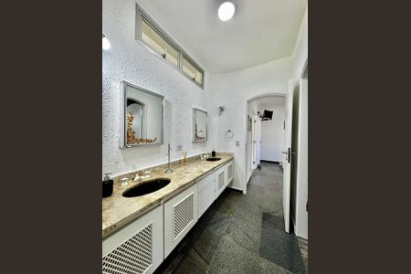 19_photo/94d2000d0f.10655cb5bd00a8f7-ATLAS-423a5514-3744-4897-a91c-74156476d0f2.jpg de casa à venda com 5 quartos, 500m² em Balneario Praia do Pernambuco, Guarujá