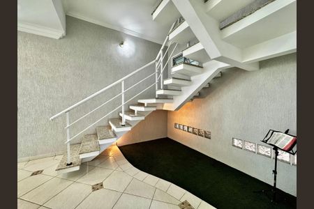 33_photo/94d2000d0f.10655cb5bd00a8f7-ATLAS-53752570-d296-47c2-8707-46bd1b158c73.jpg de casa à venda com 5 quartos, 500m² em Balneario Praia do Pernambuco, Guarujá