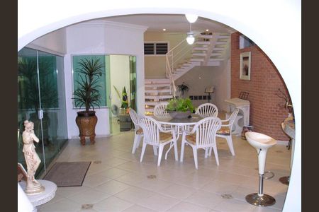 6_photo/94d2000d0f.10655cb5bd00a8f7-ATLAS-65ee28ca-9d08-4a4f-bbb5-ce1e95659472.jpg de casa à venda com 5 quartos, 503m² em Balneario Praia do Pernambuco, Guarujá