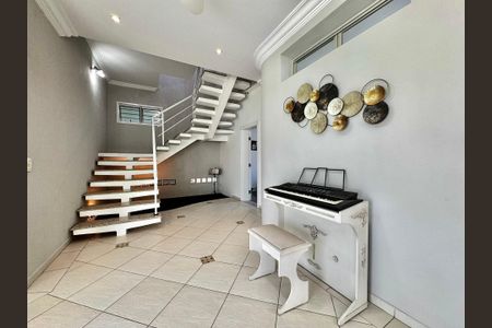 32_photo/94d2000d0f.10655cb5bd00a8f7-ATLAS-dd980da8-7151-471d-bcb0-d77a8489d65e.jpg de casa à venda com 5 quartos, 500m² em Balneario Praia do Pernambuco, Guarujá