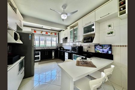 27_photo/94d2000d0f.10655cb5bd00a8f7-ATLAS-e10871d5-06c8-486d-86d4-89d9b0c32feb.jpg de casa à venda com 5 quartos, 500m² em Balneario Praia do Pernambuco, Guarujá