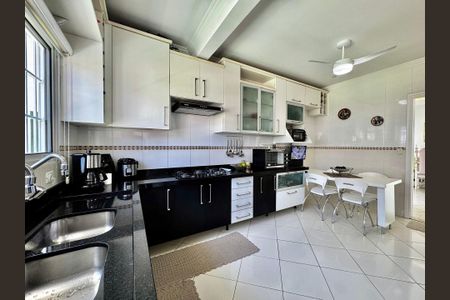 29_photo/94d2000d0f.10655cb5bd00a8f7-ATLAS-e7bc76db-d321-4fac-a2c2-0ca35047a45e.jpg de casa à venda com 5 quartos, 500m² em Balneario Praia do Pernambuco, Guarujá