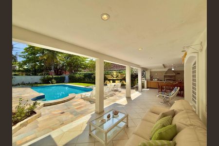 4_photo/94d2000d21.4211b05f393ec164-ATLAS-31d8e524-2ca9-4c76-8e4c-e643fc3fdcc6.jpg de casa à venda com 5 quartos, 415m² em Balneario Praia do Pernambuco, Guarujá