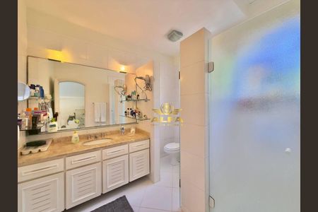 9_photo/94d2000d21.4211b05f393ec164-ATLAS-525e799f-95d4-4ee1-b7a2-8edc19efe215.jpg de casa à venda com 5 quartos, 415m² em Balneario Praia do Pernambuco, Guarujá