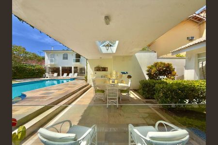 23_photo/94d2000d21.4211b05f393ec164-ATLAS-ab97c5b1-97f7-4173-aaed-e6c3f5e91b58.jpg de casa à venda com 5 quartos, 415m² em Balneario Praia do Pernambuco, Guarujá