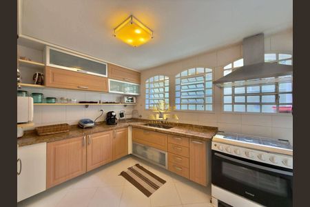 44_photo/94d2000d21.4211b05f393ec164-ATLAS-c5f3c708-e0a0-4caa-a831-2a4f969ba4bc.jpg de casa à venda com 5 quartos, 415m² em Balneario Praia do Pernambuco, Guarujá