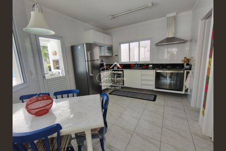 19_photo/94d2000d23.6f42d91f51f3b499-ATLAS-862a20fd-0c7d-478e-83b7-fb5efdbdeea6.jpg de casa à venda com 4 quartos, 300m² em Balneario Praia do Pernambuco, Guarujá