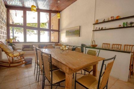 6_photo/94d2000d4d.34730a09c7934e52-ATLAS-d3a6763a-3a0a-4044-ac6c-c71fac34cc9c.jpg de casa à venda com 4 quartos, 198m² em Balneario Praia do Pernambuco, Guarujá