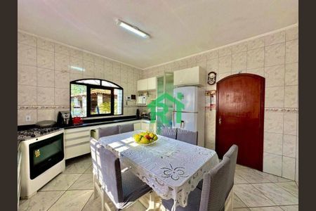 2_photo/94d2000d9f.8c2ca795ebaebe51-ATLAS-0a086151-d32d-4fea-b19c-6b23a19f468c.jpg de casa à venda com 3 quartos, 174m² em Balneario Praia do Pernambuco, Guarujá