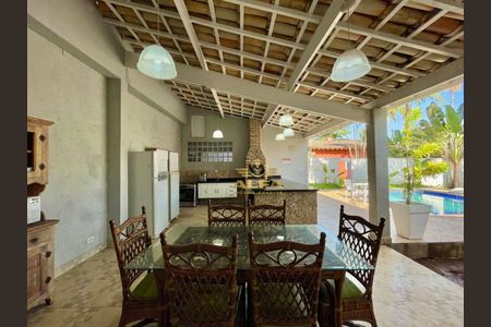 9_photo/94d2000dfd.7512a03f8527585a-ATLAS-a17ceada-9110-4dd2-92d3-3eca0bfd3367.jpg de casa à venda com 4 quartos, 220m² em Balneario Praia do Pernambuco, Guarujá