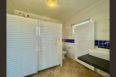 11_photo/94d2000dfd.ceff8192393c33de-ATLAS-e2520301-1736-4bfa-868e-cf67f0e35196.jpg de casa à venda com 4 quartos, 220m² em Balneario Praia do Pernambuco, Guarujá