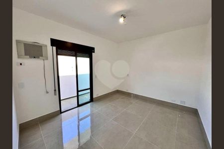 10_photo/94d2000e25.f861ecc718bdcbd7-ATLAS-6fc42a3a-d2b5-48be-87b1-b3769578157d.jpg de apartamento à venda com 3 quartos, 90m² em Balneario Praia do Pernambuco, Guarujá