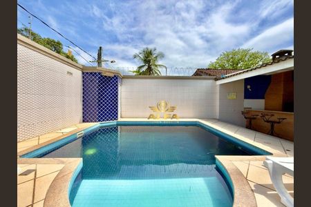 9_photo/94d20010c3.7e2ea02b9085bf9d-ATLAS-4c78c4c5-a543-49c3-9e94-a108975424dc.jpg de casa à venda com 4 quartos, 250m² em Jardim Enseada, Guarujá