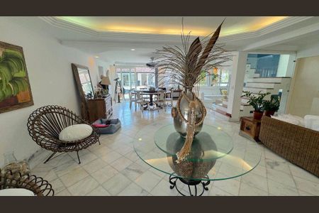 7_photo/94d2001159.0a7e9b1edd52f24b-ATLAS-3425282f-5a3f-4eaf-9b2d-b9beb109e10d.jpg de casa à venda com 4 quartos, 480m² em Jardim Mar e Ceu, Guarujá