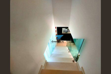 45_photo/94d2001237.2f15d505e37c7ac5-ATLAS-7b57a8c4-6820-433a-aac5-5eec55f9fee3.jpg de casa à venda com 4 quartos, 300m² em Balneario Praia do Pernambuco, Guarujá