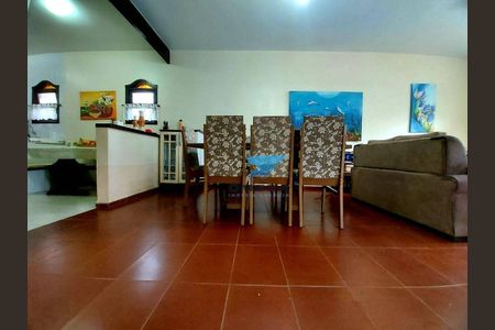 10_photo/94d20012d3.eb7ee1c62e8591fd-ATLAS-a9d372aa-64e3-4425-a640-030e00a658e7.jpg de casa à venda com 4 quartos, 270m² em Balneario Praia do Pernambuco, Guarujá