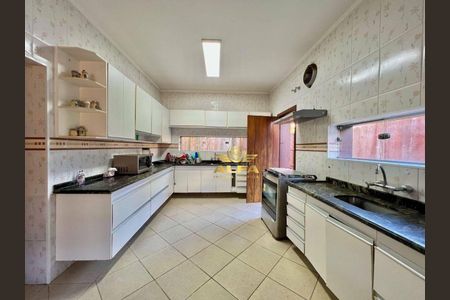 34_photo/94d20012db.7e2ea02b9085bf9d-ATLAS-69bd89c1-83b3-49a5-b73e-b63dc0eaf5b2.jpg de casa à venda com 5 quartos, 414m² em Balneario Praia do Pernambuco, Guarujá