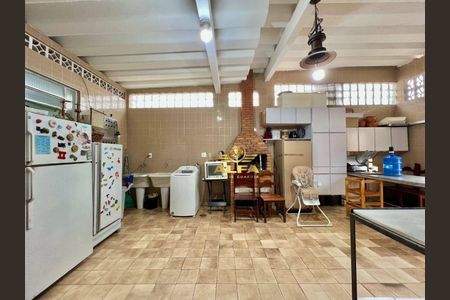 9_photo/94d20014a7.abc9f632f7f49c01-ATLAS-b8a2116f-b30f-4e9c-9e91-7344fe17d9e4.jpg de casa à venda com 3 quartos, 290m² em Balneario Praia do Pernambuco, Guarujá