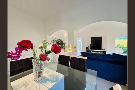 10_photo/94d20014d7.b875cfe8e7522de0-ATLAS-d970ac04-c8bc-464e-aed0-b8a8a17c96c9.jpg de casa à venda com 4 quartos, 320m² em Balneario Praia do Pernambuco, Guarujá