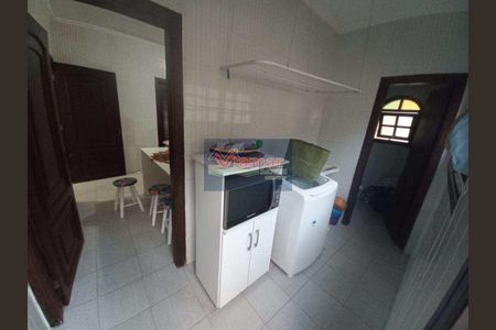 18_photo/94d20014d7.ceff8192393c33de-ATLAS-bd61a326-780a-4da5-ae2c-30062bab0b3a.jpg de casa à venda com 5 quartos, 349m² em Balneario Praia do Pernambuco, Guarujá